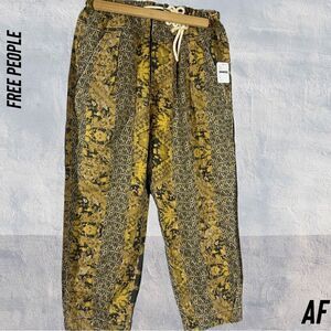 FREE PEOPLE UTILITY CARGO JEANS YELLOW BLACK FLORAL PRINTS NWT SMALL